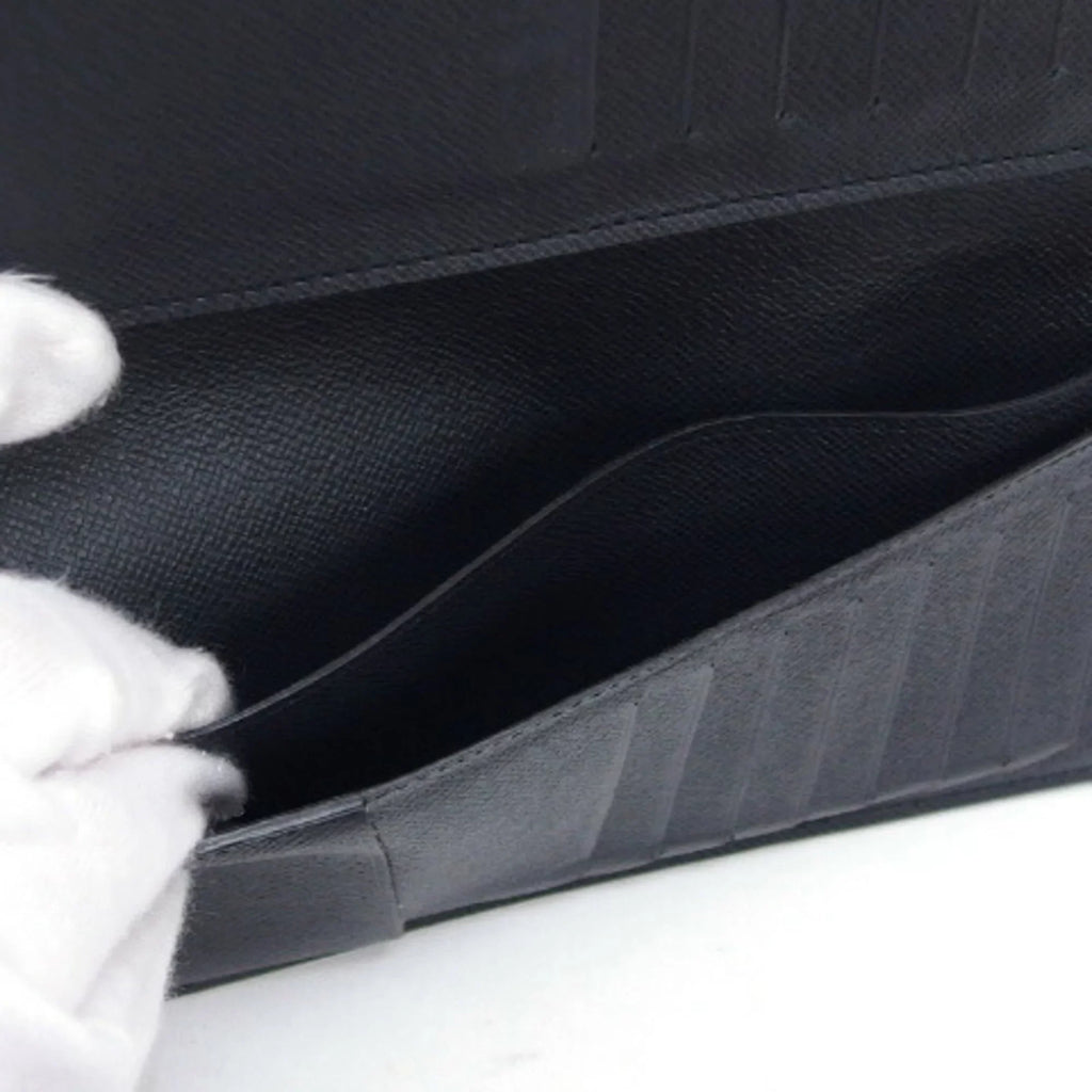 Vuitton (Good) Taiga Long Black Billfold Wallet Louis Pre-Owned Bifold