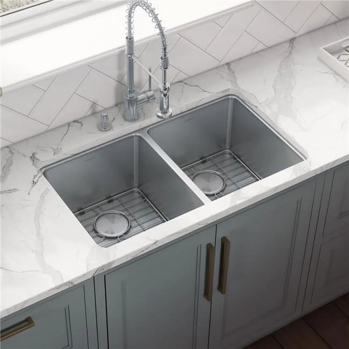 Stainless 16 Undermount in. Steel Kitchen Ruvati 31 Bowl 50-50 RVM5099 Double Gauge Sink USA