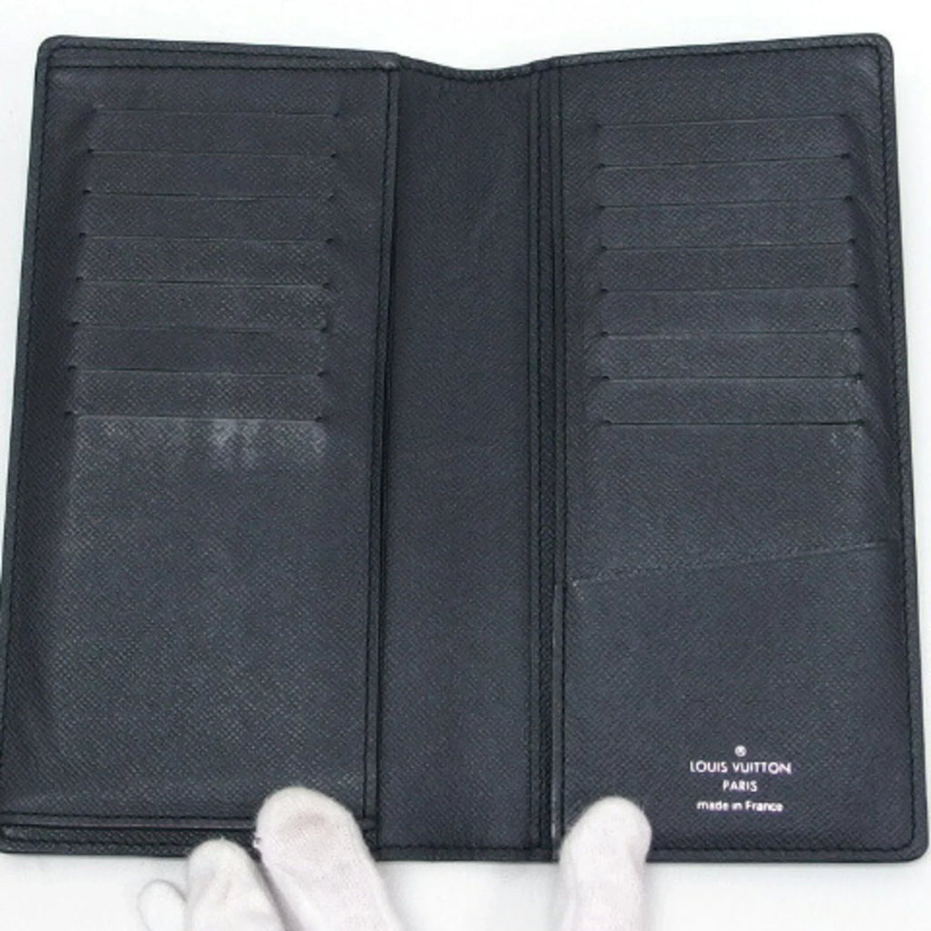 Vuitton (Good) Taiga Long Black Billfold Wallet Louis Pre-Owned Bifold