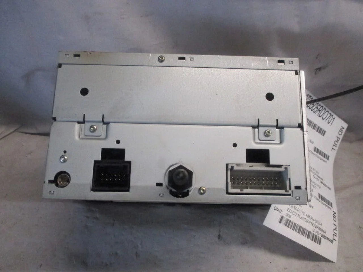 2006 Saturn FM AM Radio 2005 OEM CD Relay (Good) Pre-Owned 2007 Receiver