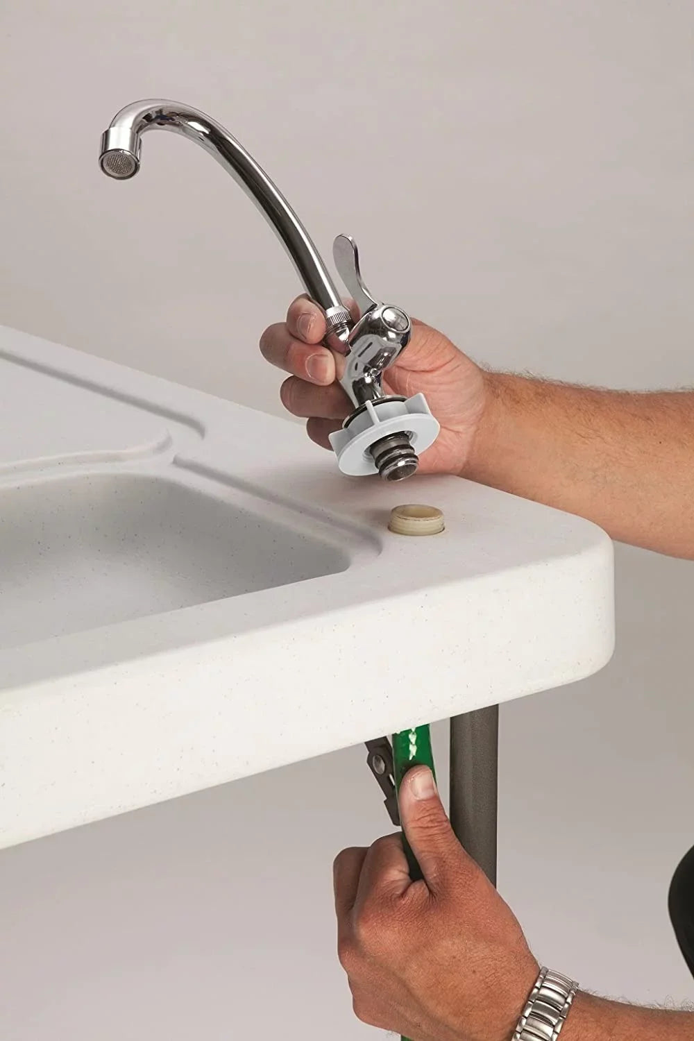 Table Outdoor Game and Fish Quick-Connect Cleaning Steel with Stainless Faucet MT-2/SKFT-44