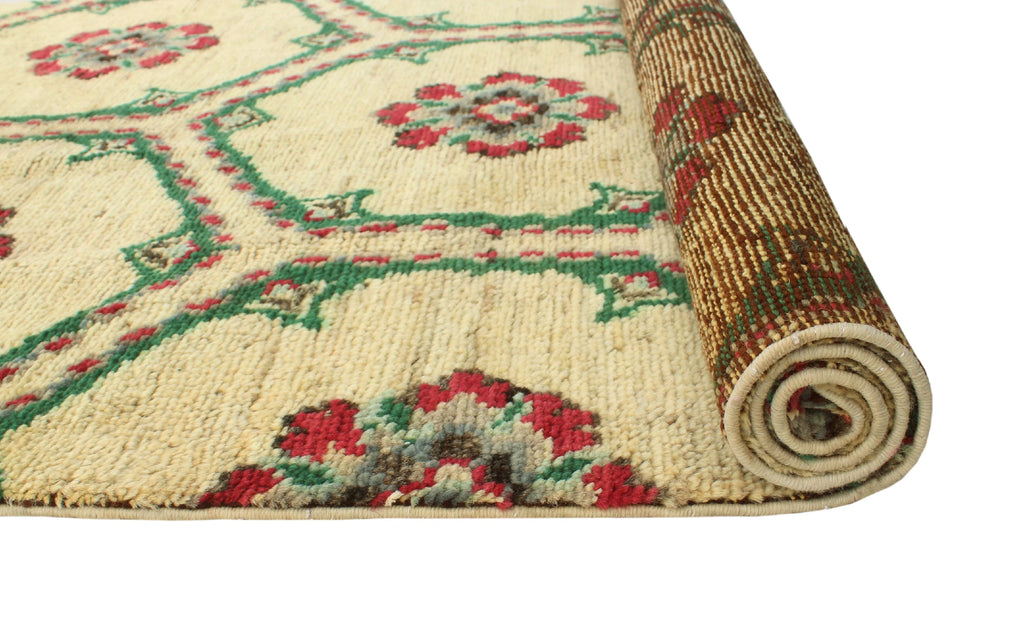 Ivory/Green x 3'0" Rug, 5'1" Magdalen Aria