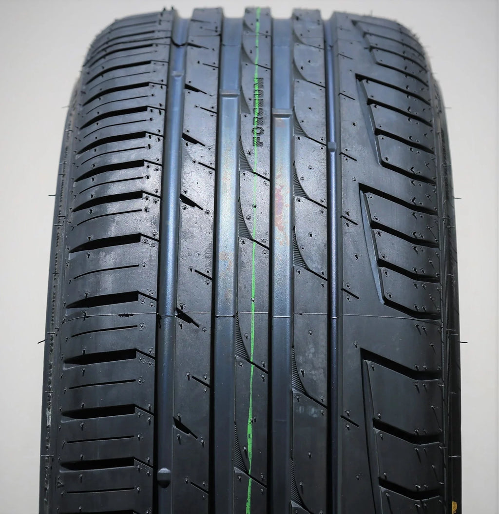 Set Performance 95Y Forceum Mercedes-Benz of Tires 4Matic, BMW (FOUR) High 245/35R20 Base ZR Fits: A/S 2010-16 E300 528i 2017-19 4 Octa XL