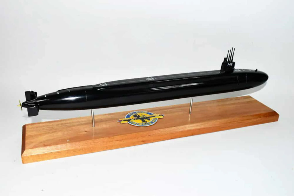 Model Hull),Navy,Scale Class (Black Submarine inch,Ohio USS Model,Mahogany,20 SSBN-742 Wyoming