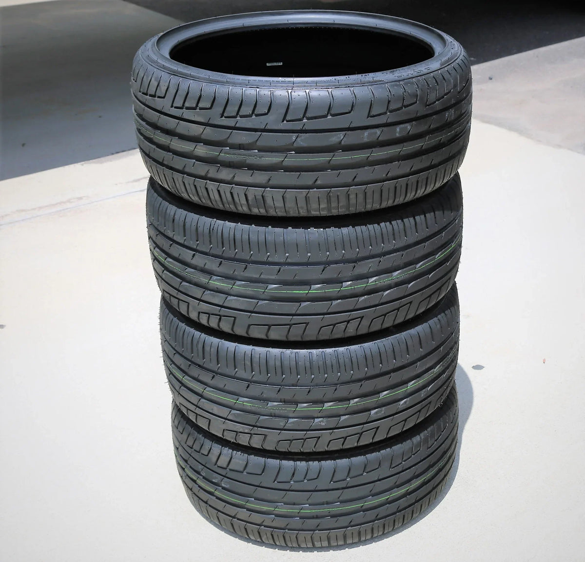Set Performance 95Y Forceum Mercedes-Benz of Tires 4Matic, BMW (FOUR) High 245/35R20 Base ZR Fits: A/S 2010-16 E300 528i 2017-19 4 Octa XL