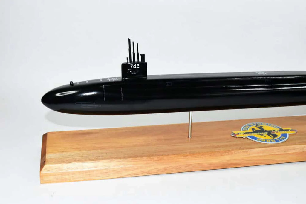 Model Hull),Navy,Scale Class (Black Submarine inch,Ohio USS Model,Mahogany,20 SSBN-742 Wyoming